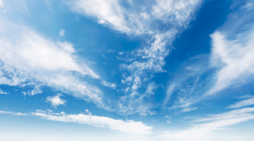 wolken aan de hemel